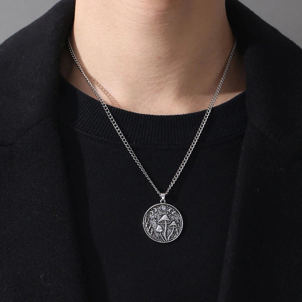 Halskæde med svampevedhæng