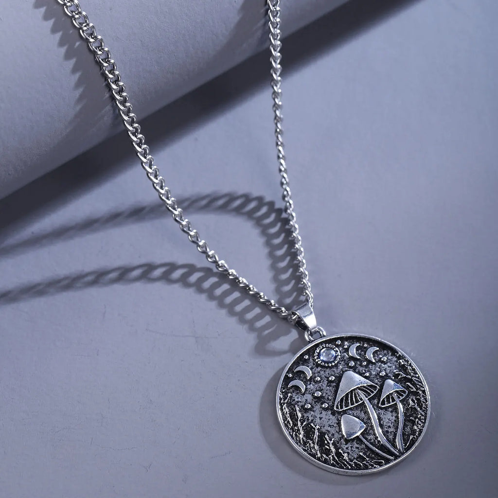 Halskæde med svampevedhæng