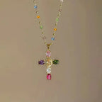 Naszyjnik z wisiorkiem w kształcie krzyża z cyrkoniami dla kobiet