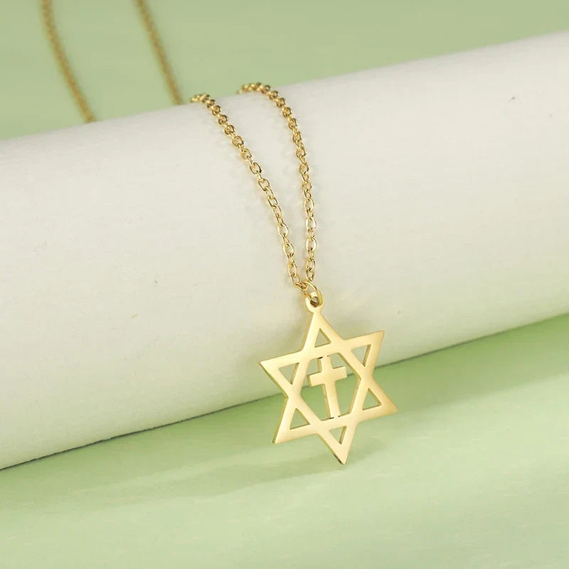 Naszyjnik z zawieszką w kształcie krzyża i Gwiazdy Dawida, ortodoksyjne symbole żydowskie, złoty