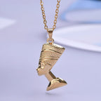 Naszyjnik z zawieszką Nefertiti w kolorze złota