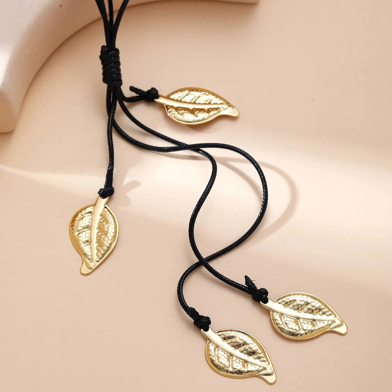 Collier avec Pendentif Feuille d'Automne