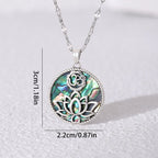 Naszyjnik z zawieszką w kształcie kwiatu lotosu