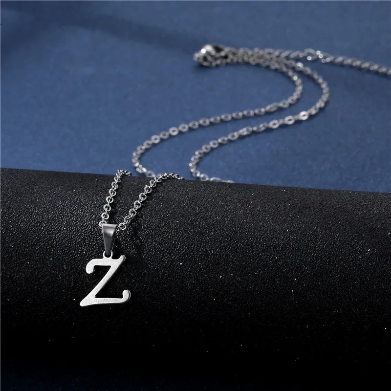 Personalizowany naszyjnik z zawieszką z inicjałem z