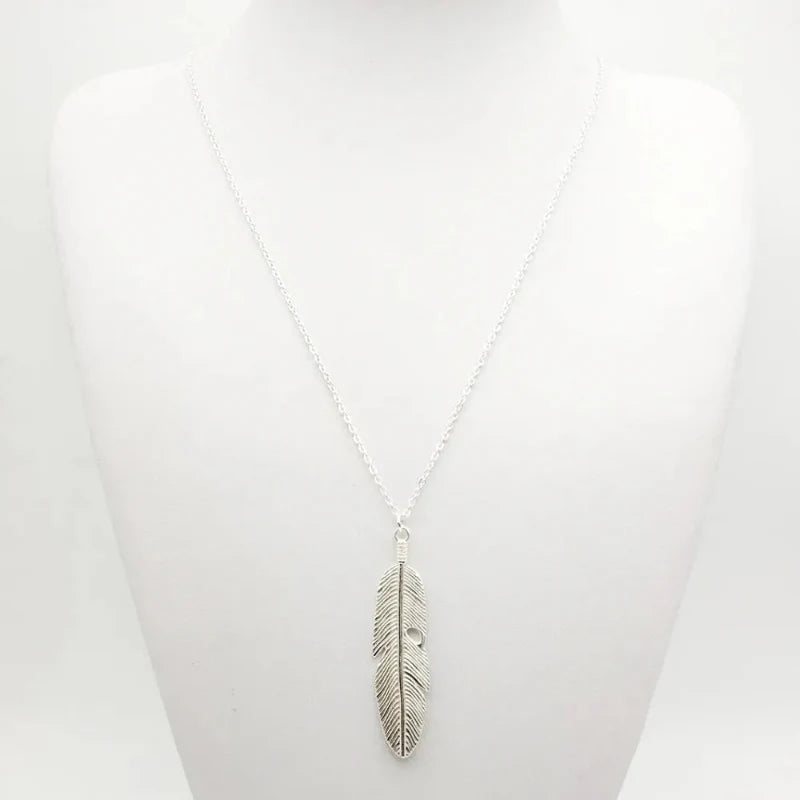 Collier avec Pendentif Plume pour Homme ou Femme argent