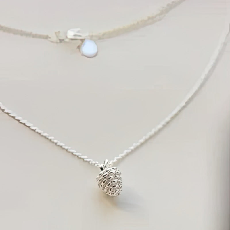 Halskæde med kogler vedhæng 