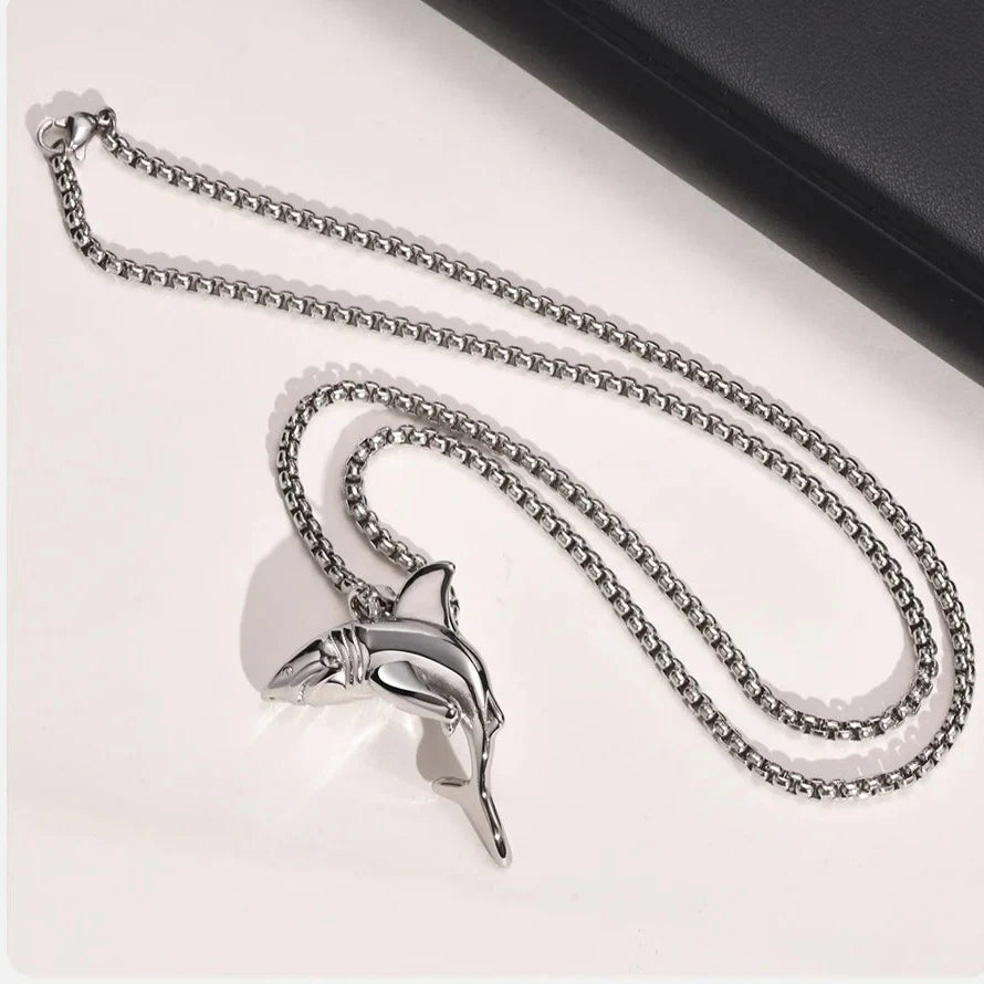 Collier avec Pendentif Requin pour Homme argent