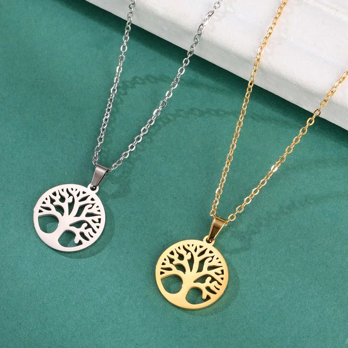 Collier avec Pendentif Rond Arbre de Vie Homme ou Femme