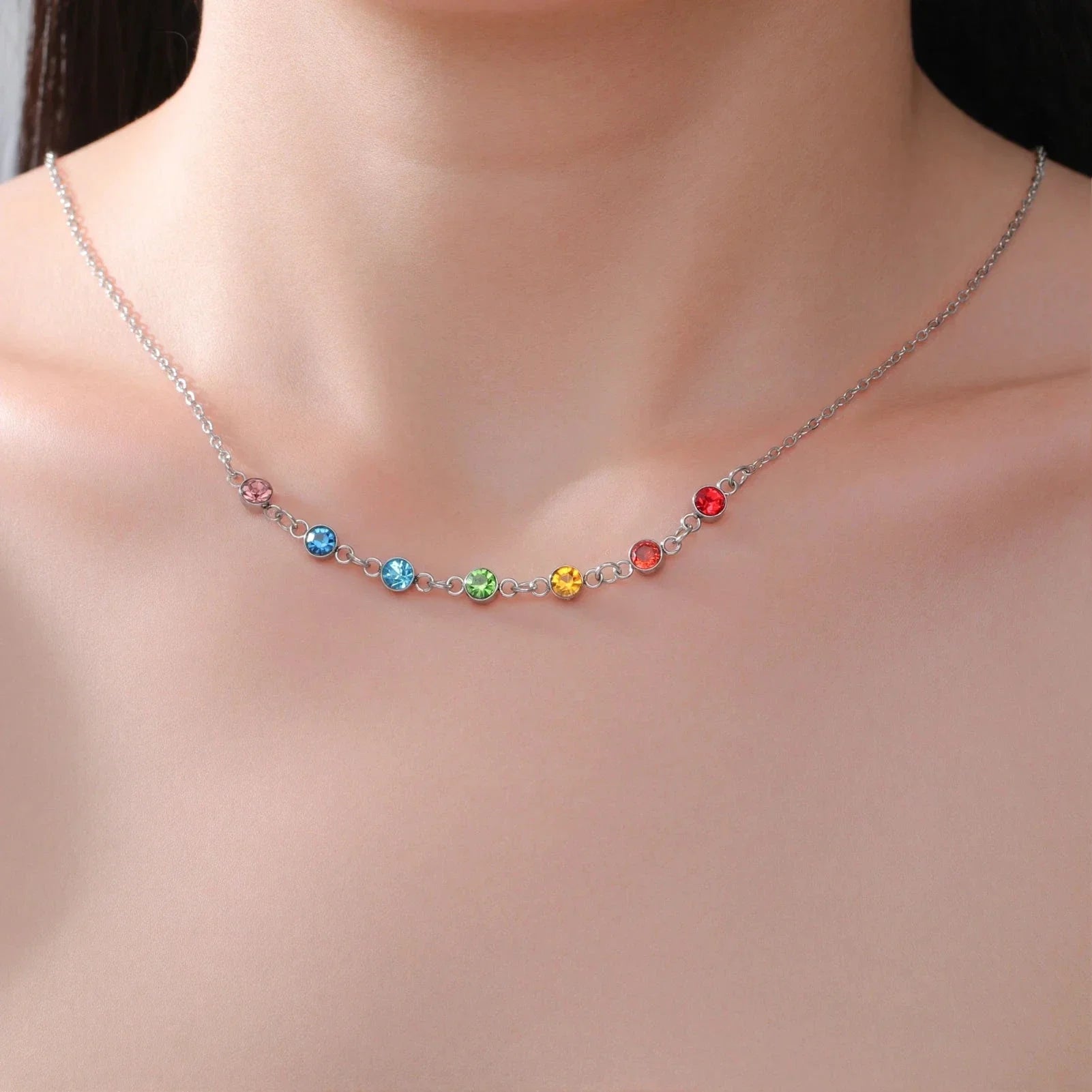 Collier de Protection avec Pendentif en Pierres 7 Chakras pour Femme argent