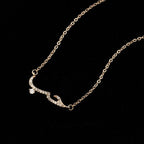 Náhrdelník Islám Žena Muslimka Arab růžové zlato