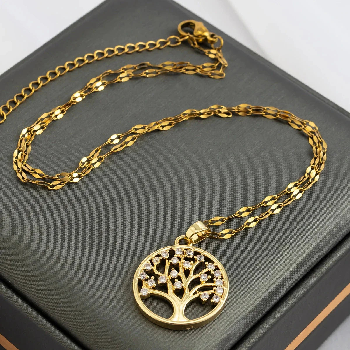 Collier Pendentif Arbre de Vie avec Crystal