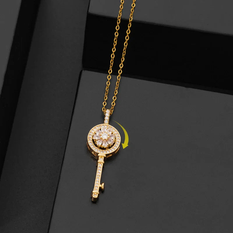 Collier Pendentif Clef Tournant Anti-Stress or