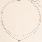 Naszyjnik z zawieszką w kształcie serca i pereł 