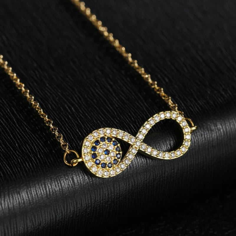 Naszyjnik z zawieszką z cyrkonią w kształcie symbolu nieskończoności