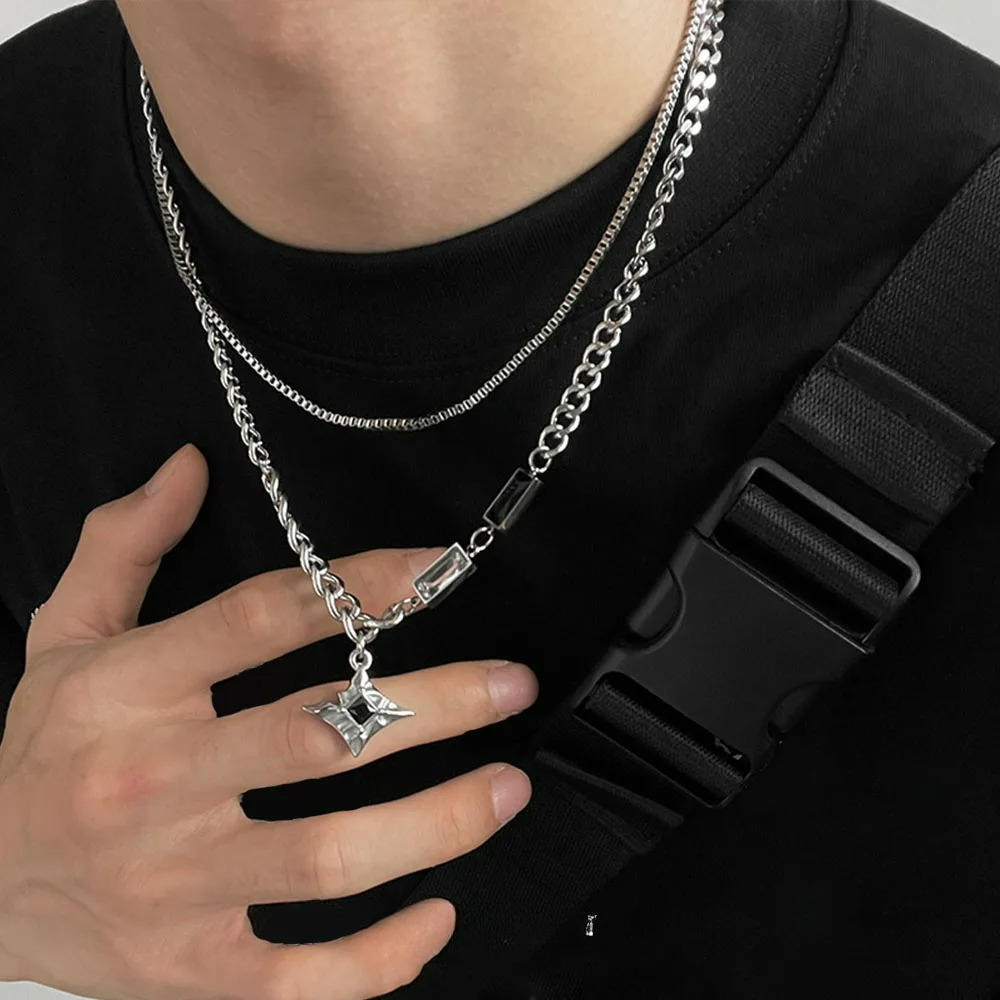 Naszyjnik z zawieszką gwiazdy z kamieniem cyrkonowym