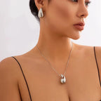 Naszyjnik z zawieszką Duża Elegancka Kropla Wody srebro