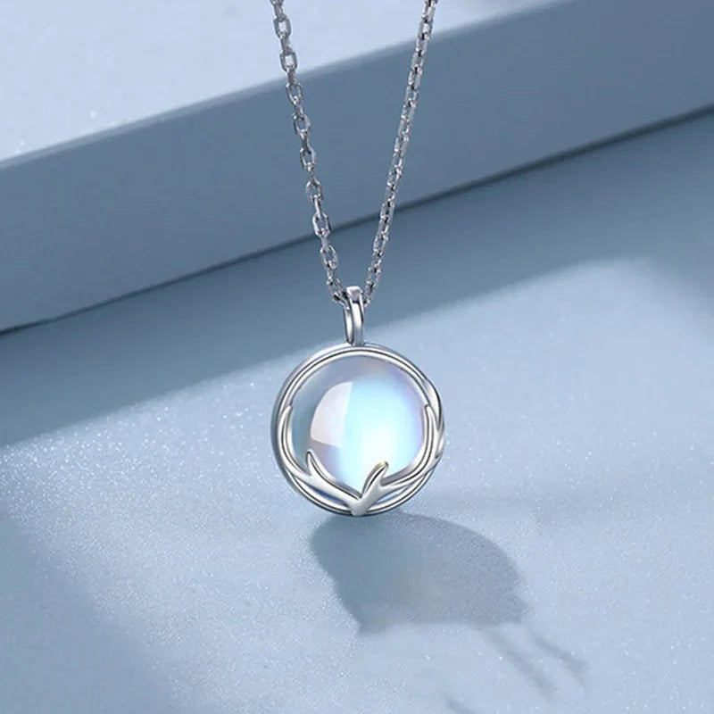 Collier Pendentif Fertilité avec Zircon Pierre de Lune
