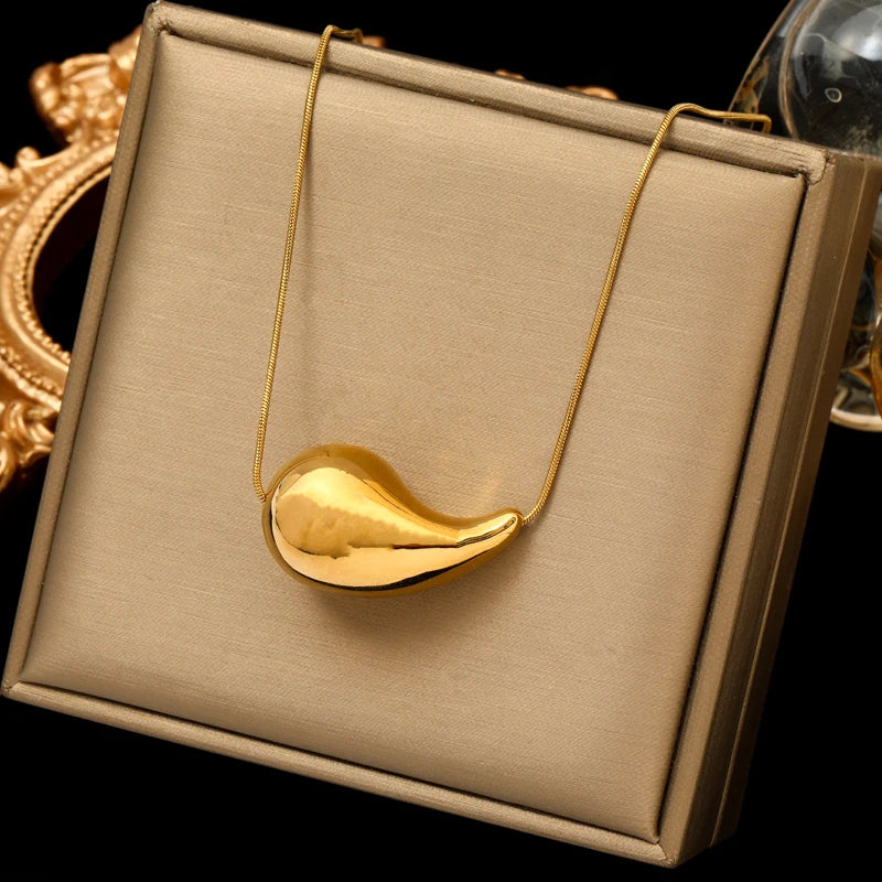 Náhrdelník s přívěskem Kapka vody zlato styl 2
