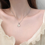 Naszyjnik z zawieszką z kamienia księżycowego dla kobiet