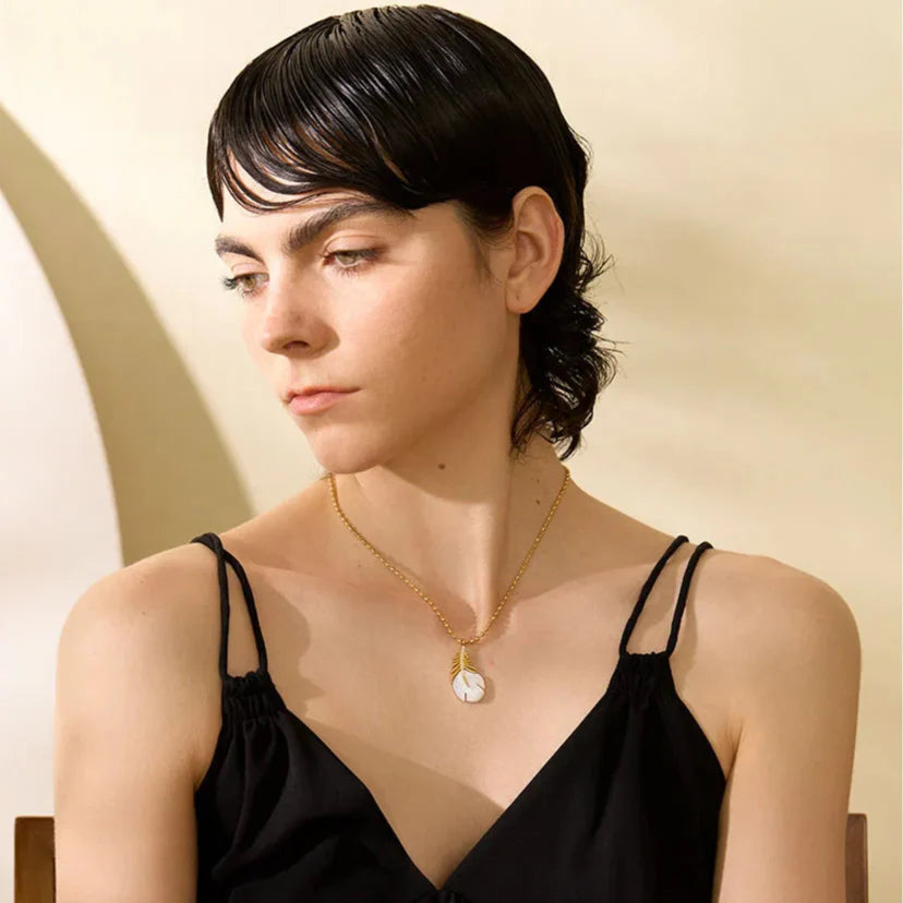 Collier Pendentif Plume avec Zircon