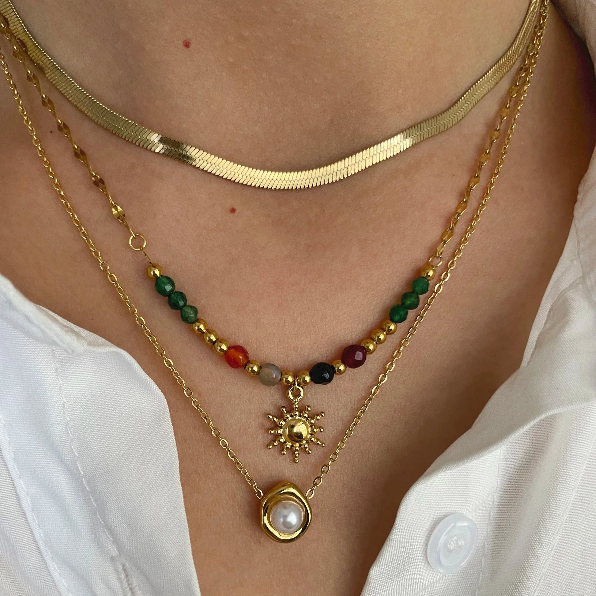 Colliers Pendentif Soleil et Perles a