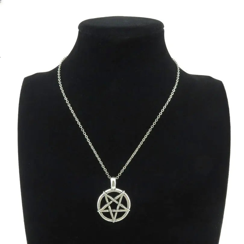 Collier Pendentif Sorcellerie Wiccan Pentacle