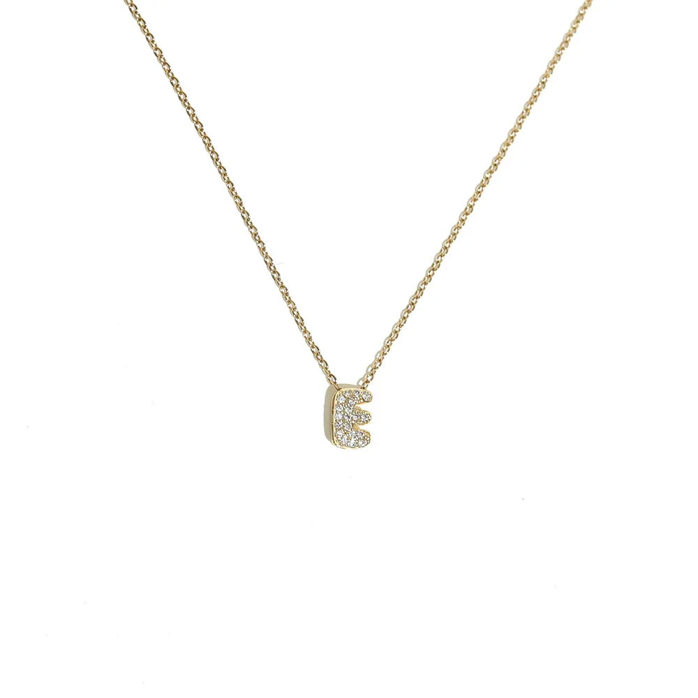 Damski naszyjnik choker z minimalistyczną zawieszką z inicjałem e