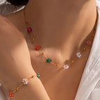 Naszyjnik obroża z kolorowymi kwiatowymi zawieszkami