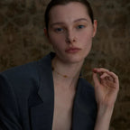 Naszyjnik Choker z zawieszką z kwiatami złoty