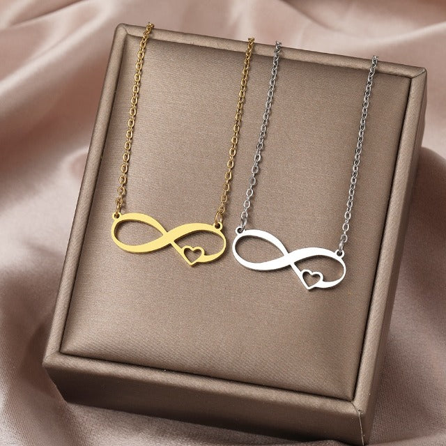 Collier Symbole Infini Pendentif Femme Petit Coeur