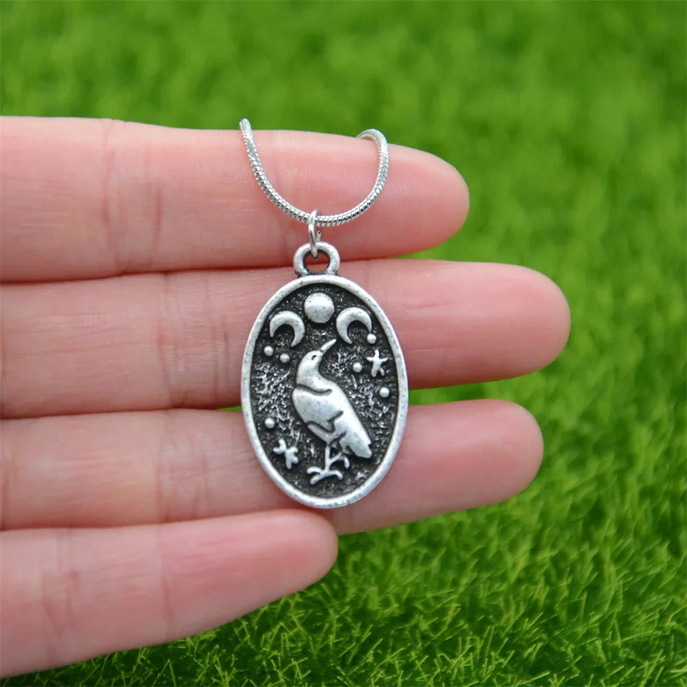 Collier Viking avec Pendentif Corbeau d'Odin type 2