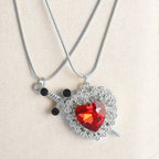 Naszyjniki dla par z zawieszką serce i miecz 2