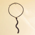 Długi naszyjnik na dekolt 