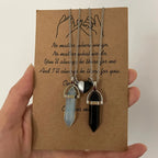 Zestaw 2 naszyjników z kamiennym wisiorkiem dla pary biały i czarny 1