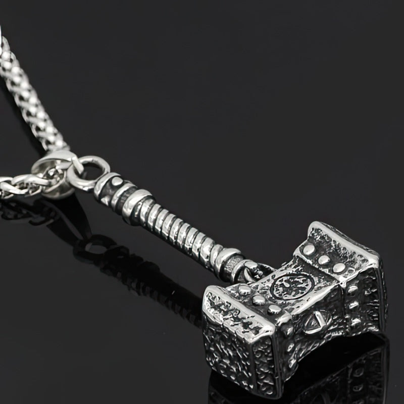 Pendentif Mjolnir