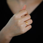 Mały pierścionek Kwiat Życia dla kobiet złoty